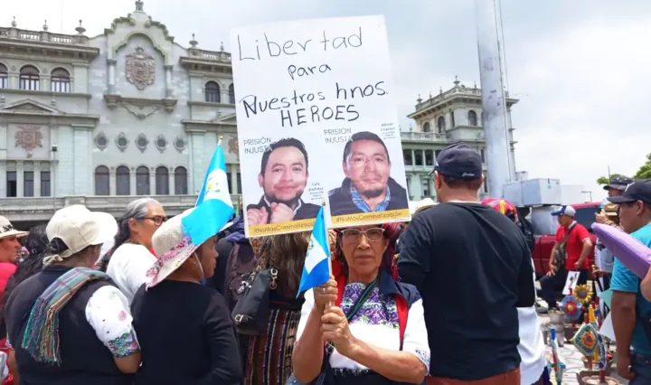 48 Cantones y pueblos indígenas de Guatemala marcharon para rechazar el encarcelamiento de Luis Pacheco y Héctor Chaclán